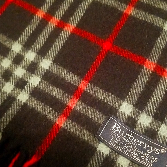 Unisex Burberry 100% Check Cashmere Scarf - Picture 7 of 12